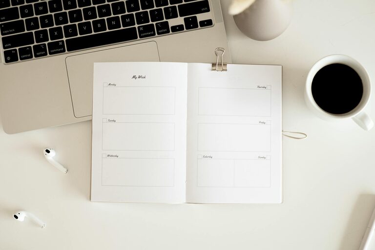 Simple Cleaning Schedule for the Whole Week to Keep Your Home Tidy